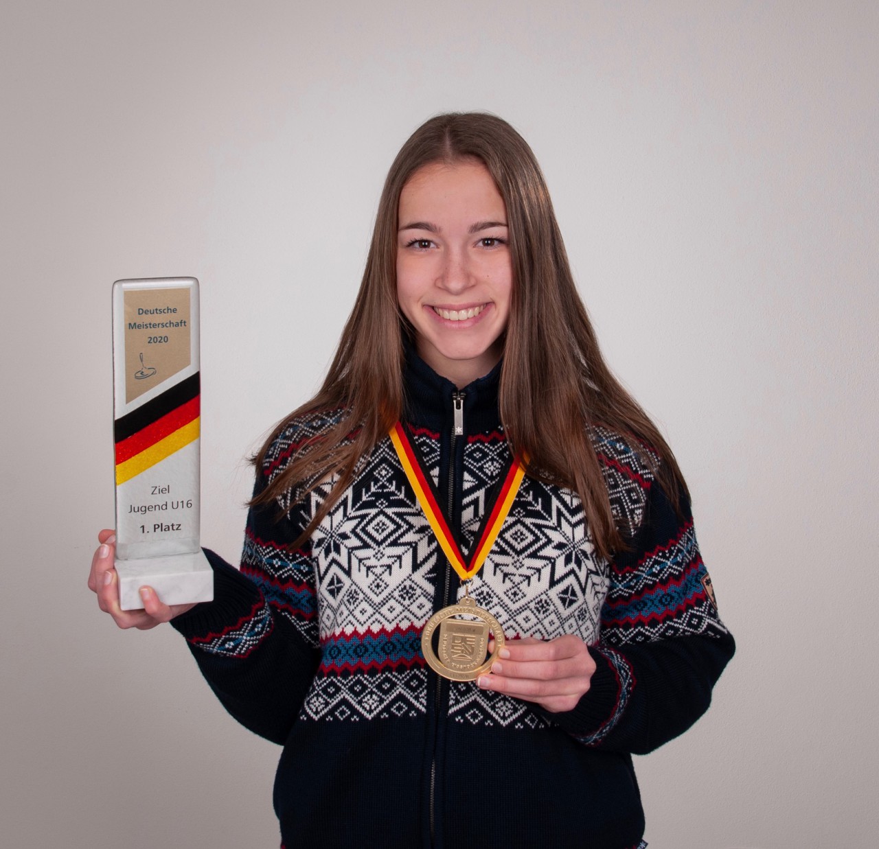 Stefanie ist Deutsche Meisterin im Eisstock-Zielschießen